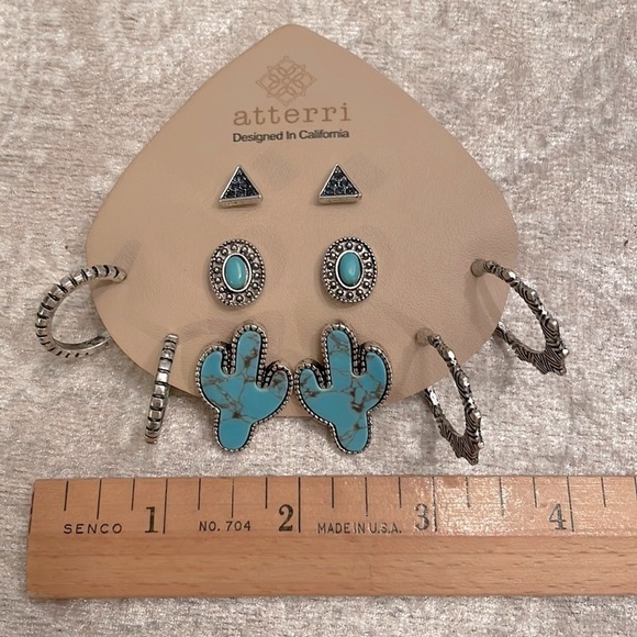 Brand New Atterri Southwest Silver Tone & Turquoise Set of 5 Pairs of Earrings - Picture 7 of 12